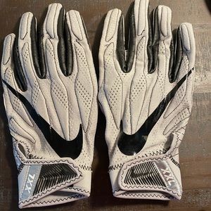 Nike Superbad 4 football gloves UCF GREY